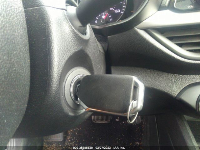 3KPF24AD9LE233187 KIA Forte Lxs