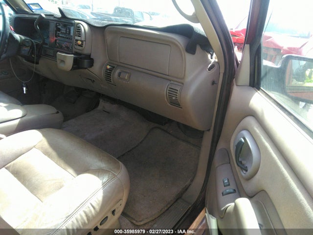Chevrolet Suburban 1998 1GNFK16R1WJ355530 Image 6