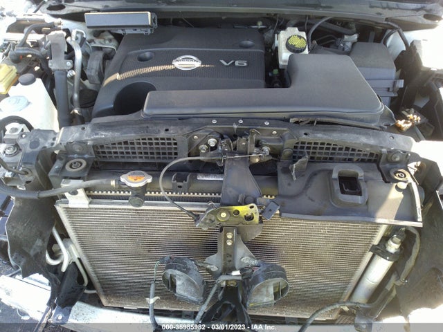 2013 NISSAN PATHFINDER SL VIN: 5N1AR2MM9DC647211