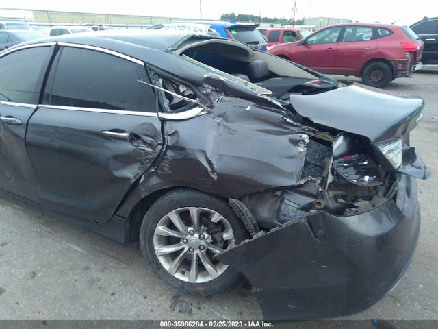 1C3CCCCB6FN584746 Chrysler 200 C