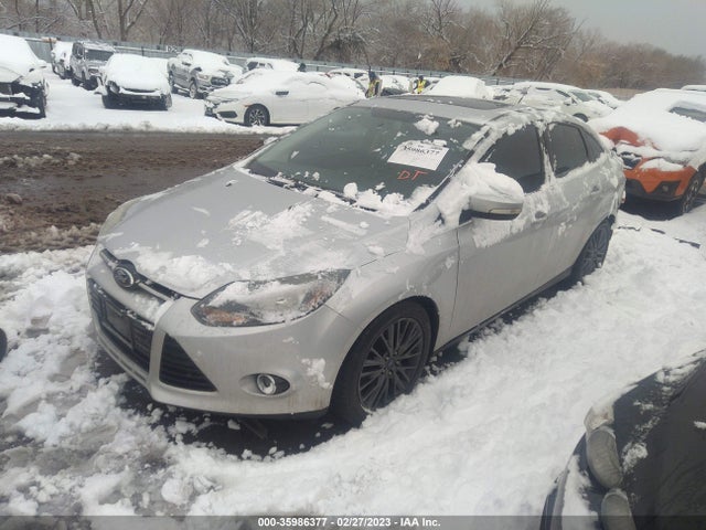 Ford Focus Titanium 2014 1FADP3J20EL420500 Image 2