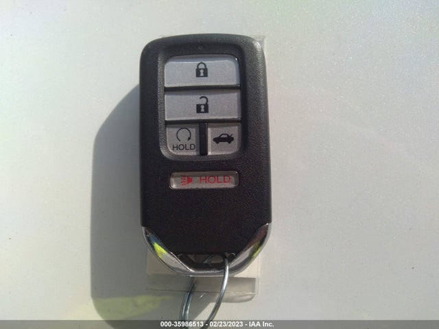 2016 Honda Accord, VIN: 1HGCR3F09GA000564