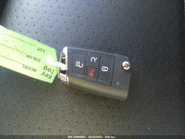 35986683 :رقم المزاد ، 3VV2B7AX4MM032607 vin ، 2021 Volkswagen Tiguan Se/se R-line Black/sel مزاد بيع