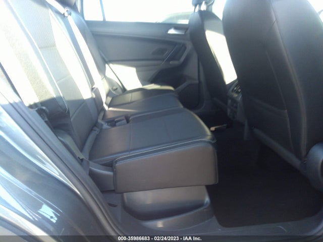 35986683 :رقم المزاد ، 3VV2B7AX4MM032607 vin ، 2021 Volkswagen Tiguan Se/se R-line Black/sel مزاد بيع