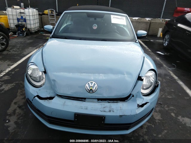 2013 VOLKSWAGEN BEETLE CONVERTIBLE 2.5L W/TECH VIN: 3VW5P7AT0DM821148