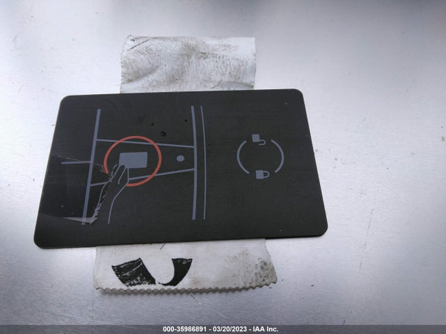 2023 Tesla Model X, VIN: 7SAXCBE67PF375915