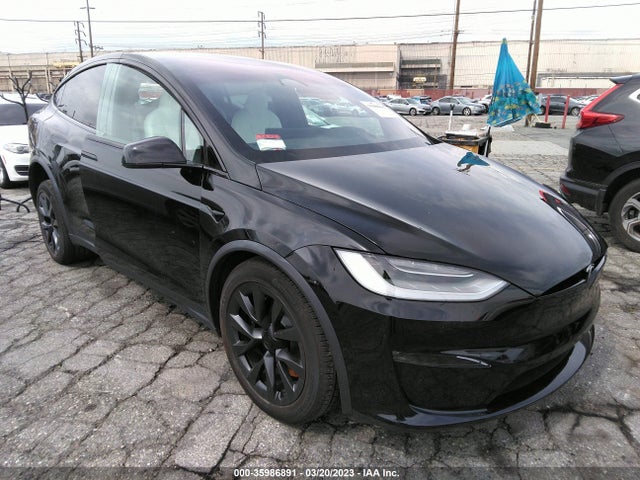 2023 Tesla Model X, VIN: 7SAXCBE67PF375915