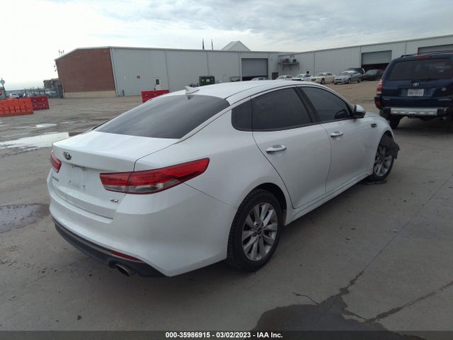 2016 Kia Optima, VIN: 5XXGU4L33GG040226