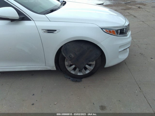 2016 Kia Optima, VIN: 5XXGU4L33GG040226