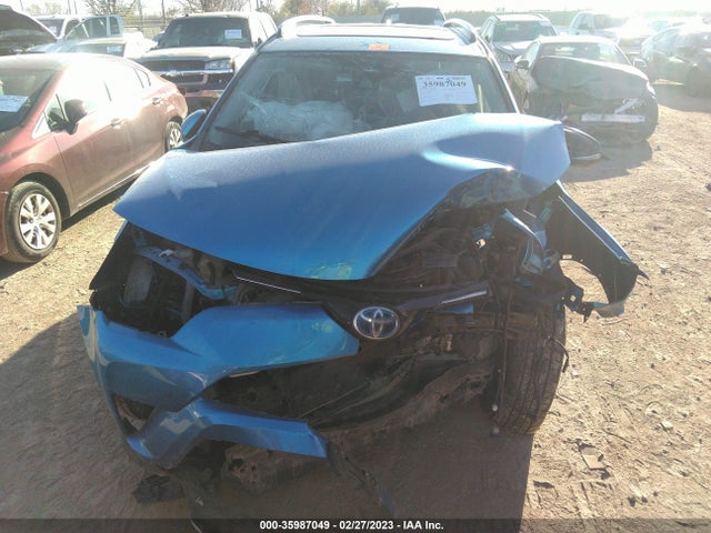2017 Toyota RAV4, VIN: JTMRJREV3HD124409