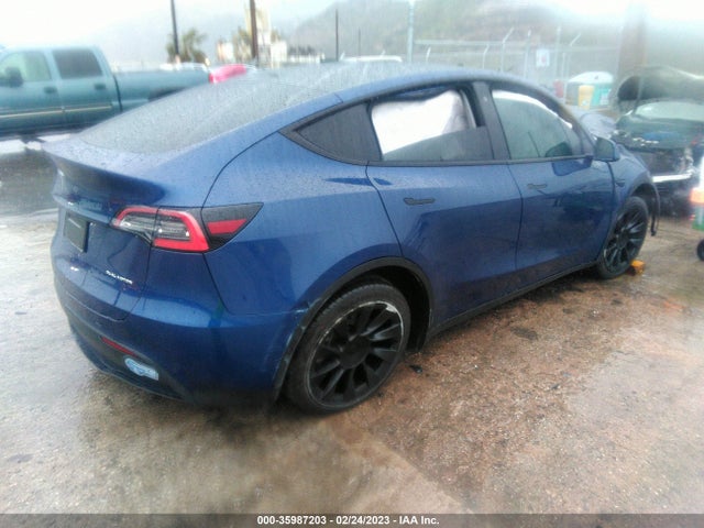 Tesla Model Y Long Range 2021 5YJYGDEEXMF061051 Image 4