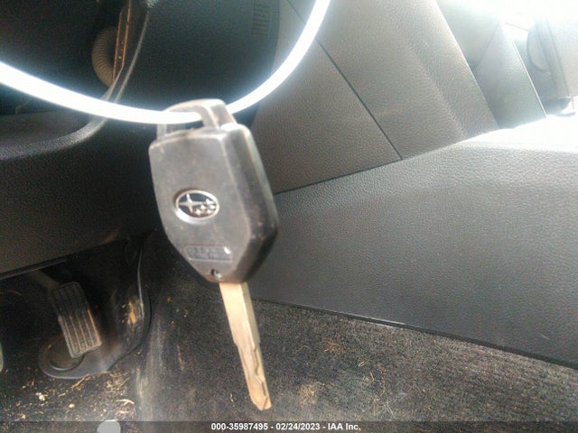 2014 SUBARU OUTBACK 2.5I LIMITED VIN: 4S4BRCLC5E3271644