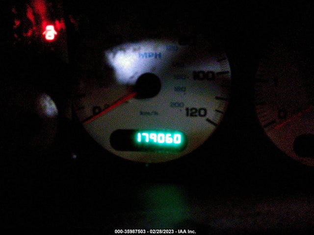 Dodge Caravan 2001 1B8GP25311B149317 Image 8