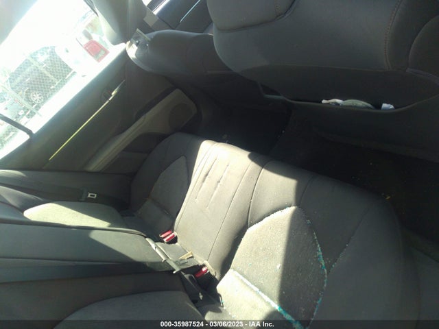 Toyota Camry 2018 JTNB11HK8J3004259 Image 9