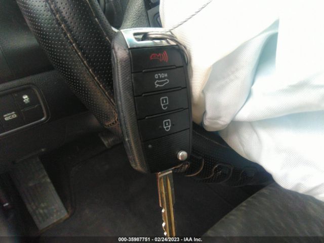 KNAFK4A66G5613281 KIA FORTE LX