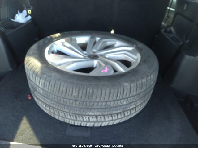 2021 Volkswagen Atlas, VIN: 1V2WR2CA2MC586929