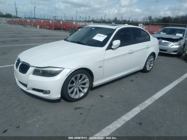 2011 BMW 3 SERIES 328I VIN: WBAPH7G52BNM58028
