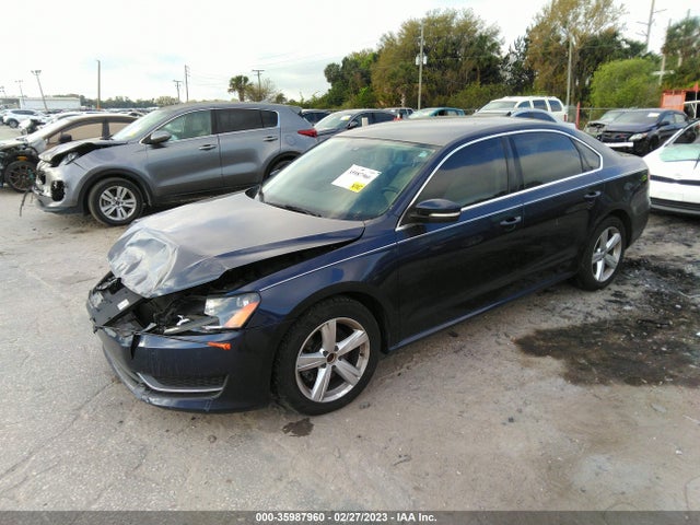 Volkswagen PASSAT SE 2013 1VWBH7A32DC004815 Image 2