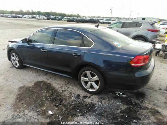 Volkswagen PASSAT SE 2013 1VWBH7A32DC004815 Image 3