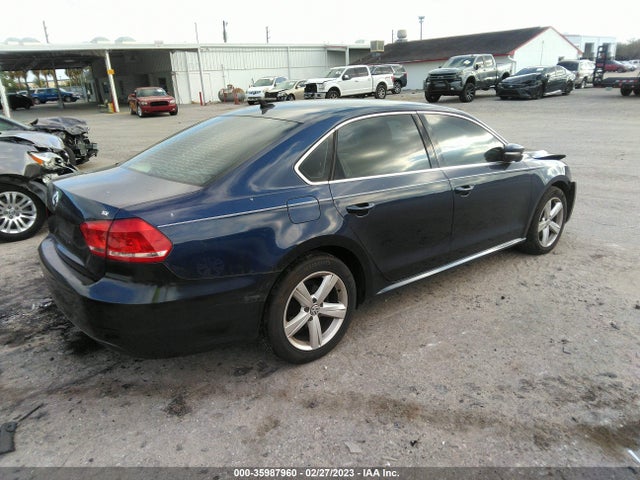 Volkswagen PASSAT SE 2013 1VWBH7A32DC004815 Image 4