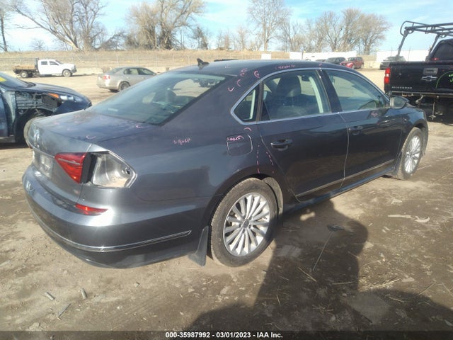 1VWBS7A33GC057173 Volkswagen Passat 1.8t Se W/technology