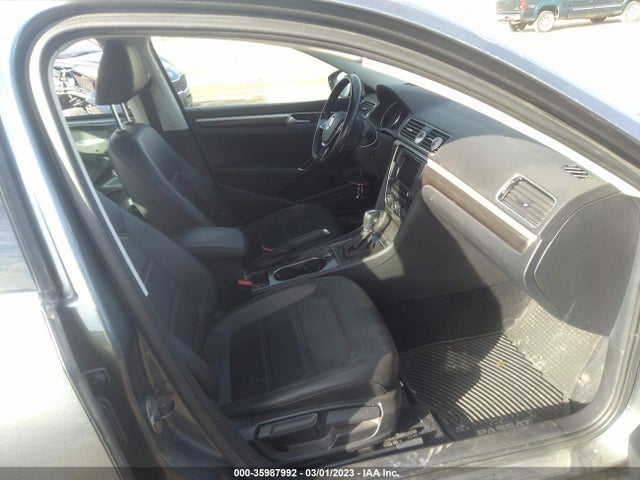 1VWBS7A33GC057173 Volkswagen Passat 1.8t Se W/technology