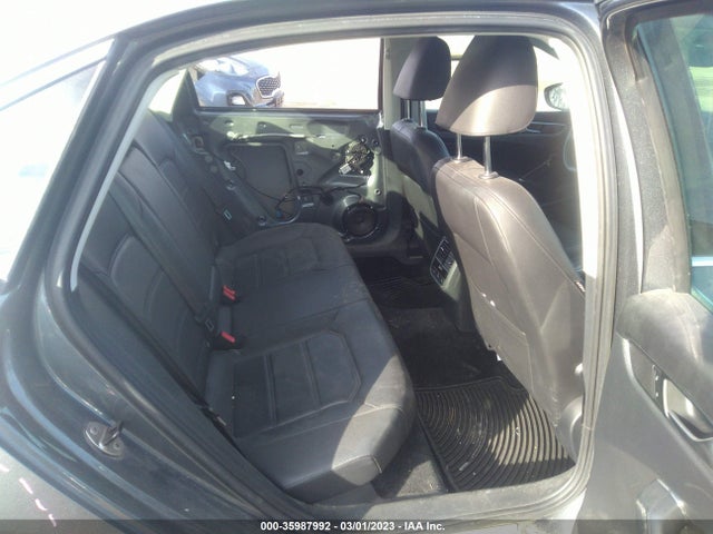 1VWBS7A33GC057173 Volkswagen Passat 1.8t Se W/technology