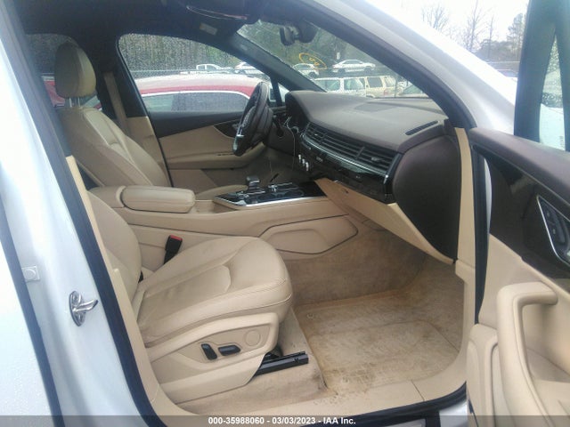 WA1LAAF7XJD037002 Audi Q7 Premium Plus
