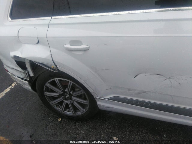 WA1LAAF7XJD037002 Audi Q7 Premium Plus