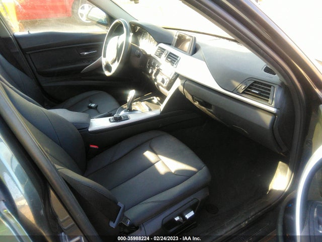 BMW 3 Series 320i 2017 WBA8E1G39HNU16716 Image 5