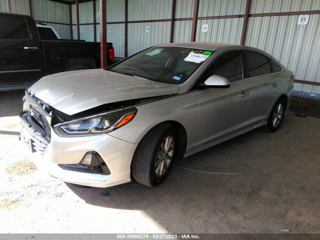 Hyundai SONATA SE 2018 5NPE24AF8JH627401 Image 2