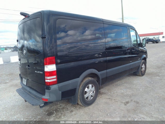 35988428 :رقم المزاد ، WDZPE7DD3GP199388 vin ، 2016 Mercedes-benz Sprinter Passenger Vans مزاد بيع