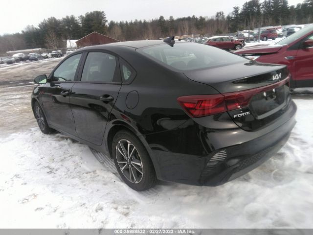 3KPF24AD7NE466990 KIA Forte Lxs
