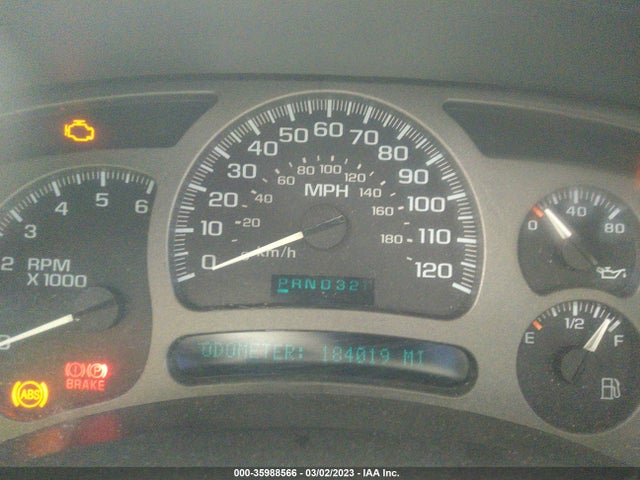 GMC YUKON XL DENALI 2005 1GKFK66U85J252280 Image 9