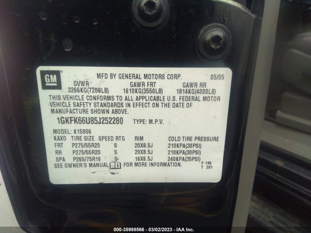 GMC YUKON XL DENALI 2005 1GKFK66U85J252280 Image 11