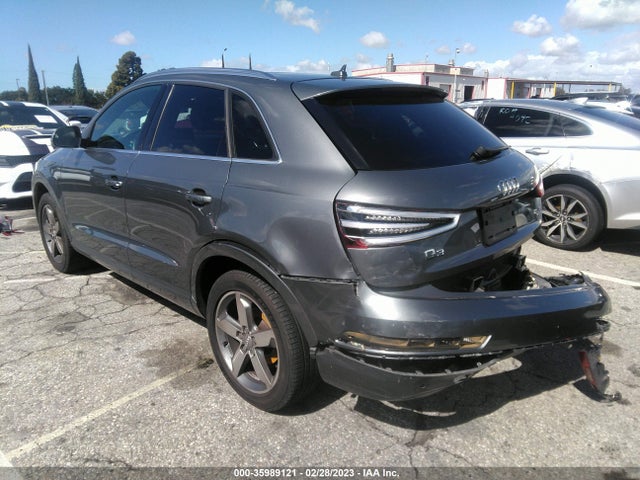 WA1EFCFS9FR014217 Audi Q3 2.0t Premium Plus