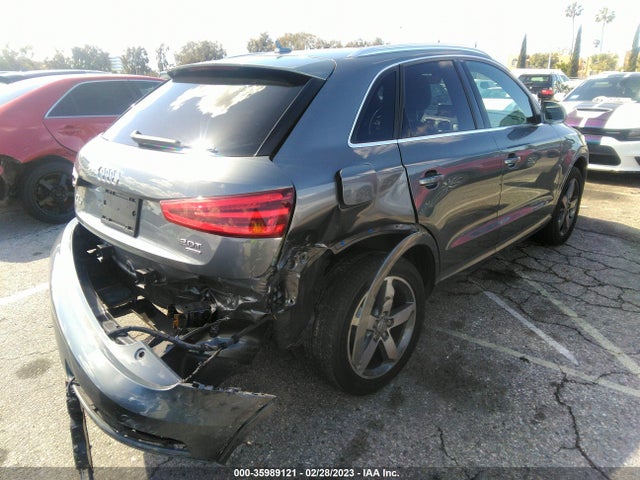 WA1EFCFS9FR014217 Audi Q3 2.0t Premium Plus