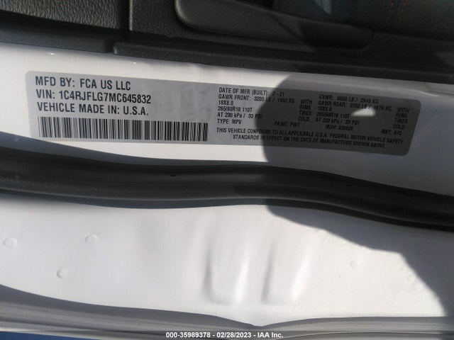 2021 Jeep Grand Cherokee, VIN: 1C4RJFLG7MC645832