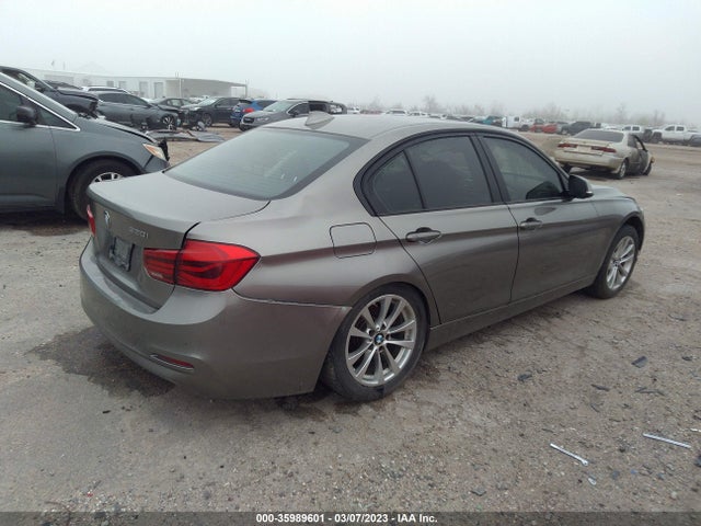 BMW 3 Series 320i 2017 WBA8E1G32HNU18520 Image 4