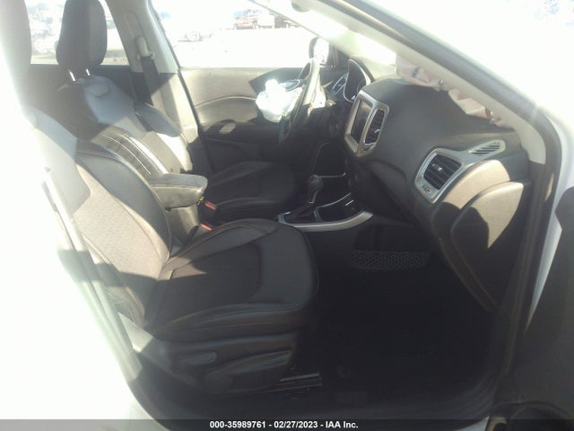 2018 Jeep Compass, VIN: 3C4NJCBB2JT226807