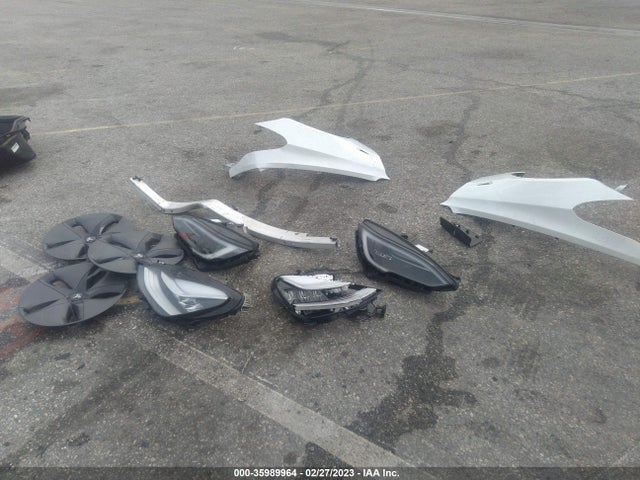 Tesla Model 3 Standard Range 2020 5YJ3E1EA6LF669840 Image 3