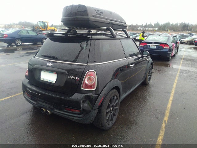 2012 MINI COOPER HARDTOP S VIN: WMWSV3C52CT386102