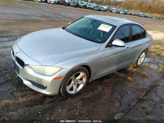 WBA3B1G53ENN90586 BMW 3 Series 320i