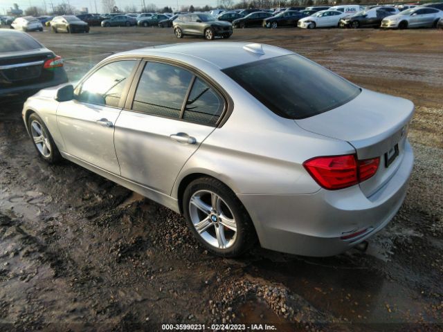 WBA3B1G53ENN90586 BMW 3 Series 320i