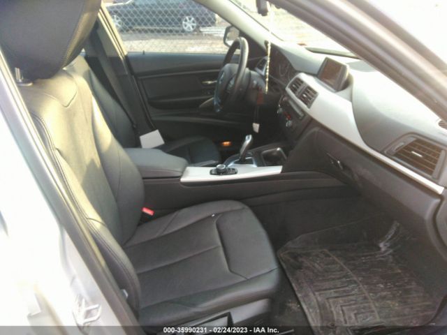 WBA3B1G53ENN90586 BMW 3 Series 320i