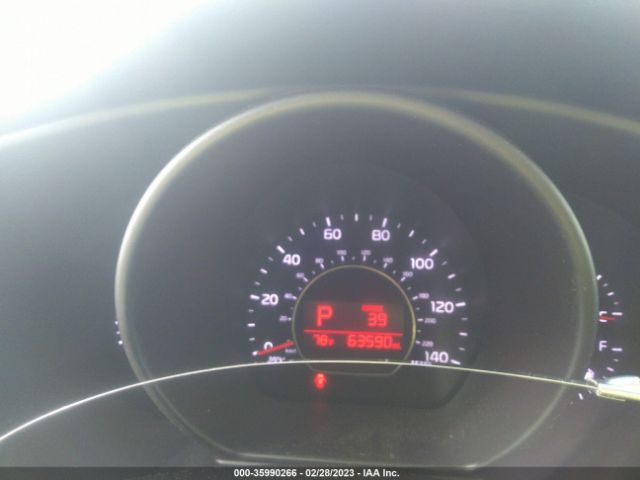 KNDJN2A24J7889041 KIA Soul Base