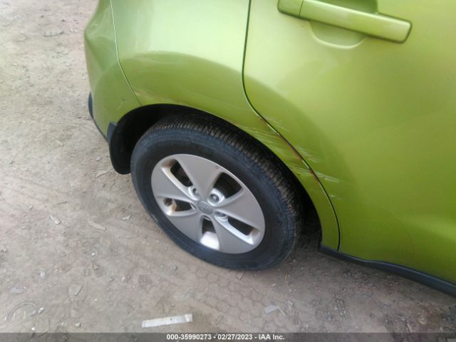 KNDJN2A26F7763447 KIA Soul Base