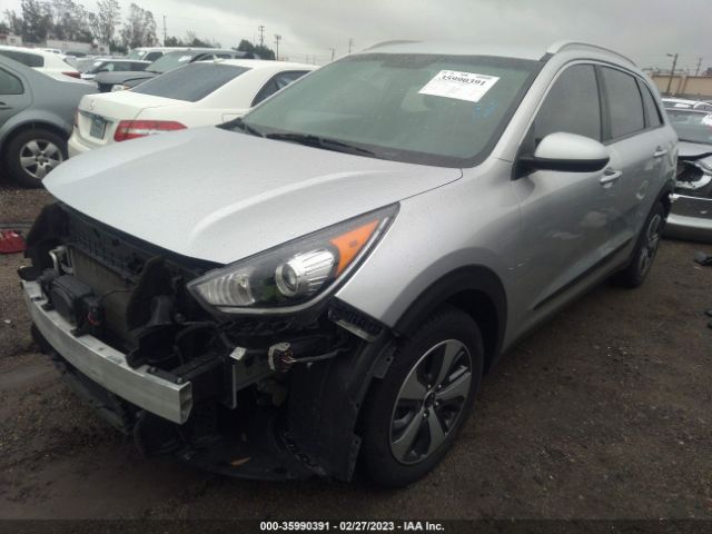 KNDCB3LC9K5274396 KIA NIRO LX