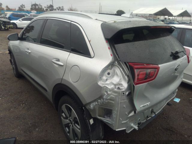 KNDCB3LC9K5274396 KIA NIRO LX