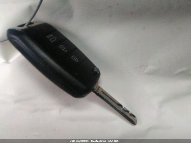 KNAGM4A75F5616811 KIA Optima Lx
